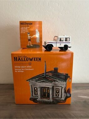 Department 56 Halloween Village Ghost Post Office with Mailman & Ghost